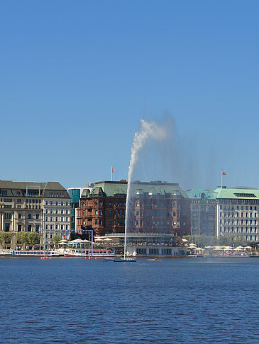 Fotos Fontäne auf der Binnenalster | Hamburg