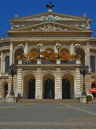 Alte Oper mit Opernplatz Foto 