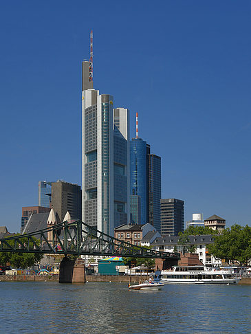 Commerzbank mit Maintower Fotos