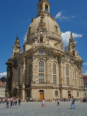 Frauenkirche und Lutherdenkmal