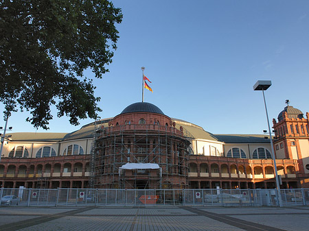 Festhalle auf Messeplatz Fotos